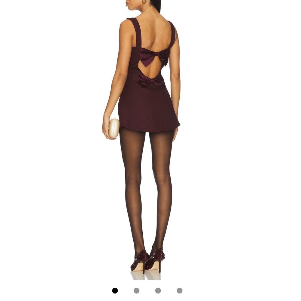 Elegant Backless Dress with Bow Accents